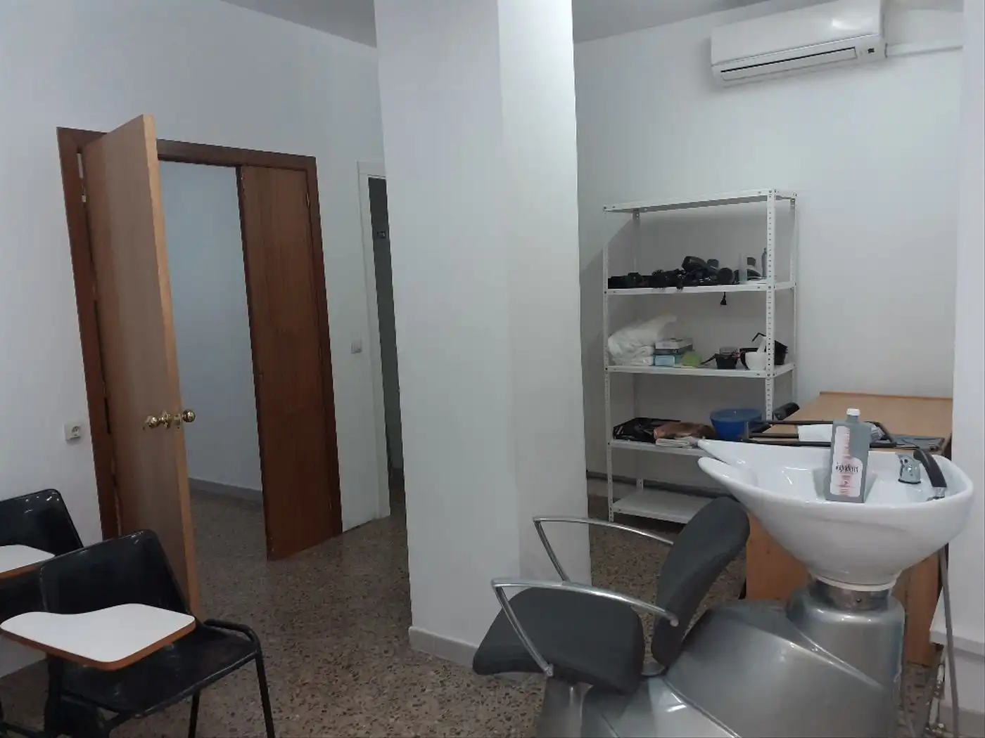 Local comercial en venta en Carrer de la Font Canaleta, imagen 4