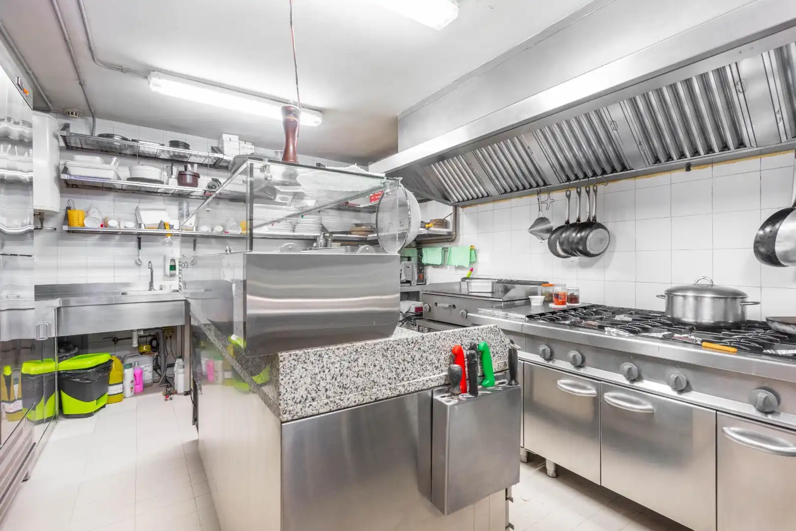 Kitchen of Commercial properties for sale in Oviedo   with Air Conditioner