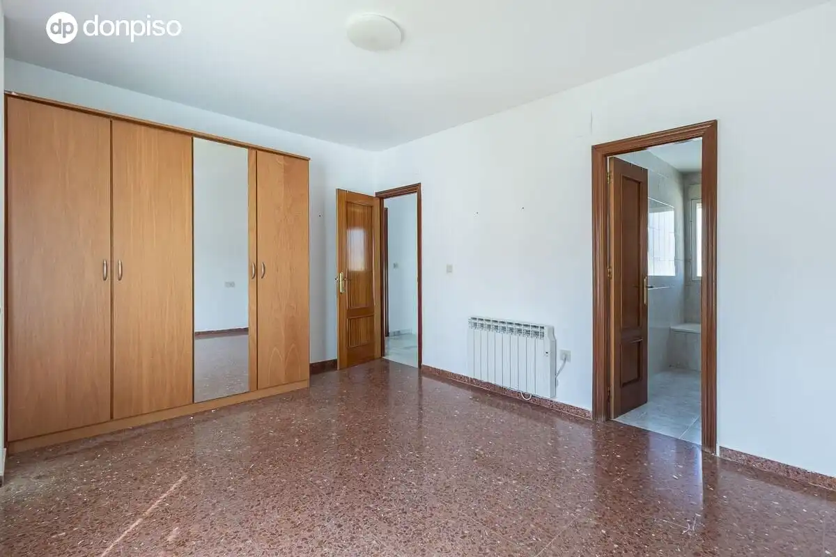 Terraced house for sale in Calle CHECOSLOVAQUIA, imagen 18