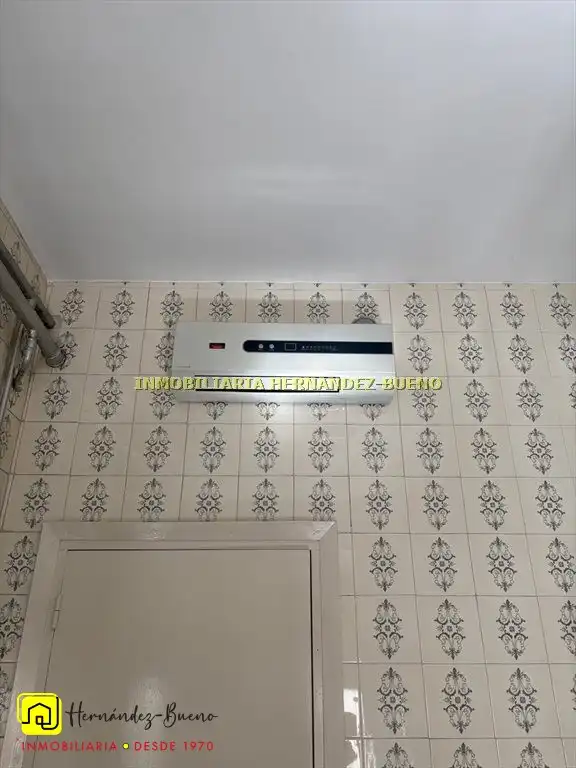Bathroom of Houses for sale in La Fuente de San Esteban   with Heating and Terrace