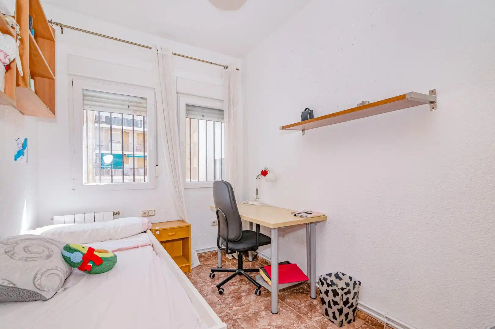 Habitación de Piso en venta en Granada con Calefacción y Amueblado