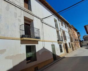 Vista exterior de Casa adosada en venda en San Miguel del Cinca amb Balcó