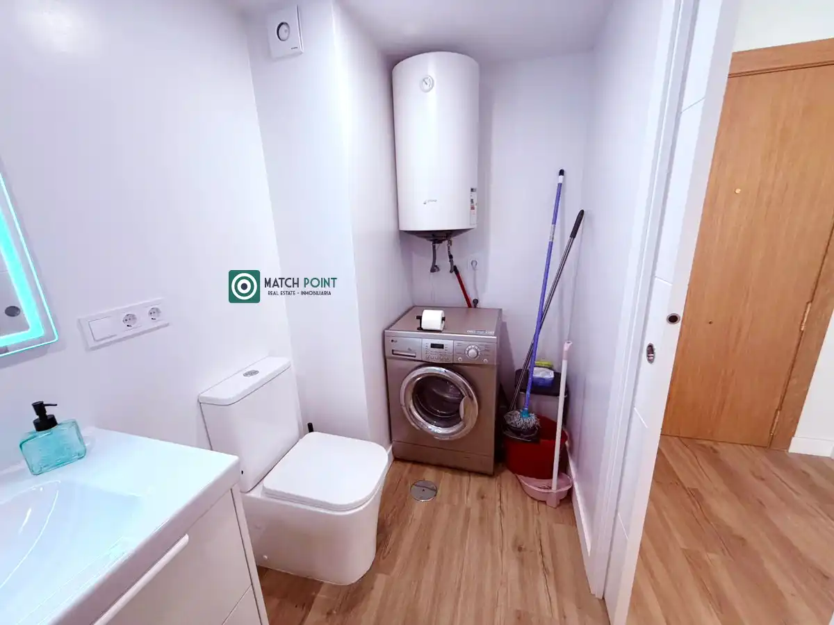 Bathroom of Flat for rent in Almuñécar  with Furnished