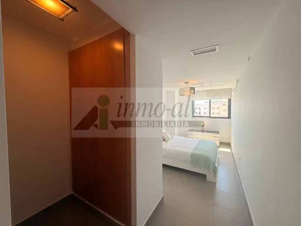 Habitación de Ático en venta en Almazora / Almassora con Terraza y Balcón