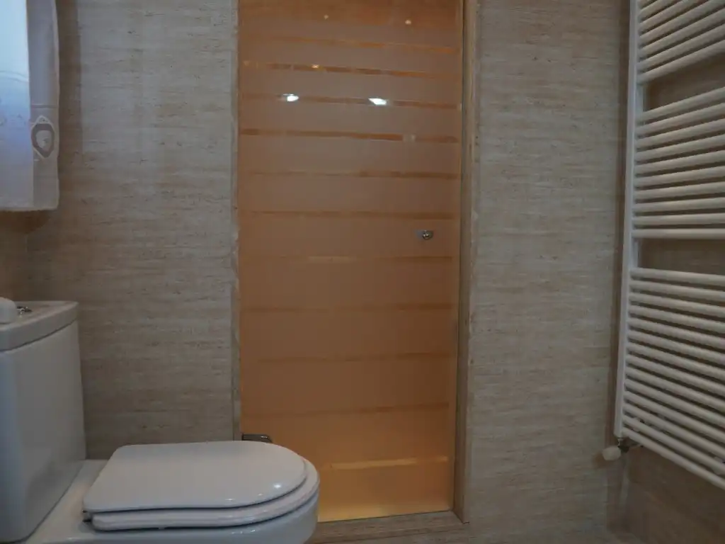 Bathroom of Houses for sale in Bielsa, Huesca