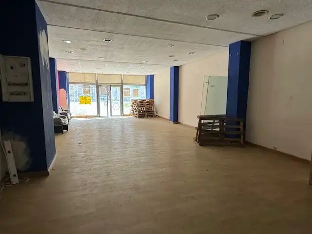 Business premises to rent in Avenida de Cervantes 25, imagen 2