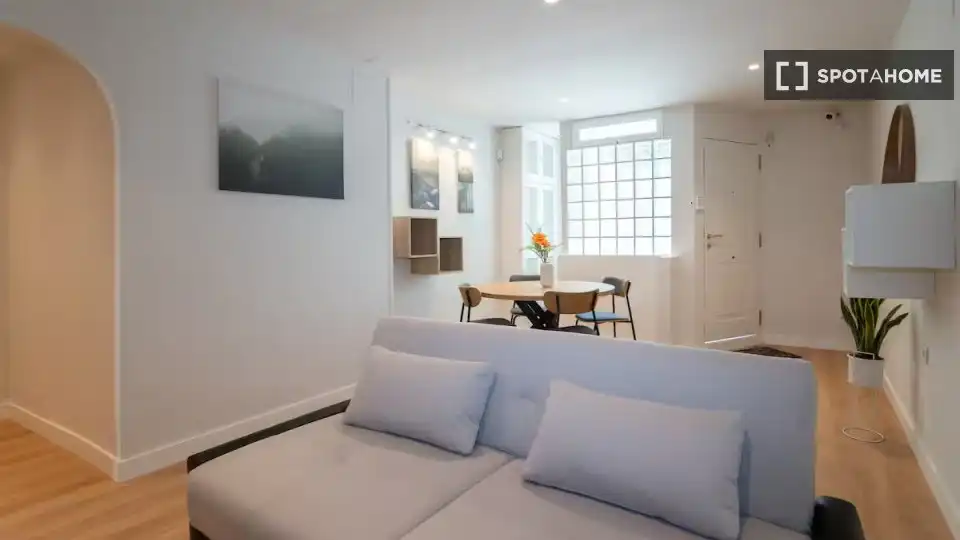 Sala de estar de Piso de alquiler en Barcelona con Aire acondicionado, Calefacción y Amueblado