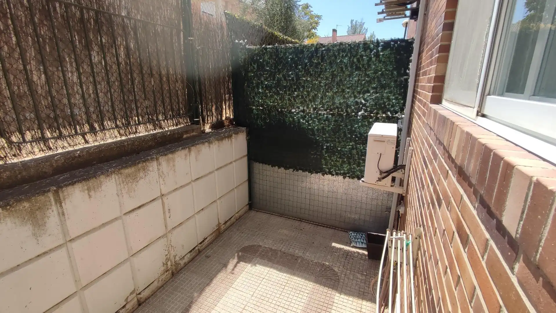 Jardín de Casa adosada de alquiler en Zaragoza con Aire acondicionado, Calefacción y Jardín privado