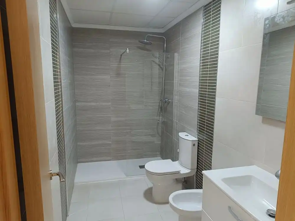Bathroom of Flat for sale in Almoradí  with Storage room and Furnished