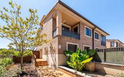Exterior view of House or chalet for sale in Els Pallaresos  with Air Conditioner and Terrace