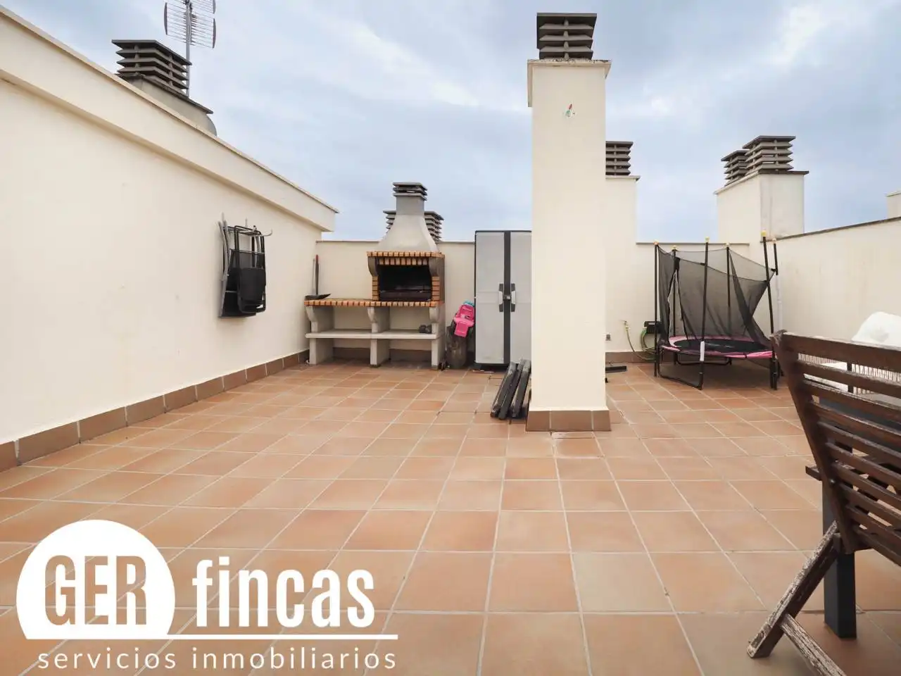 Duplex with terrace for sale in Paseo Veintidós de Julio