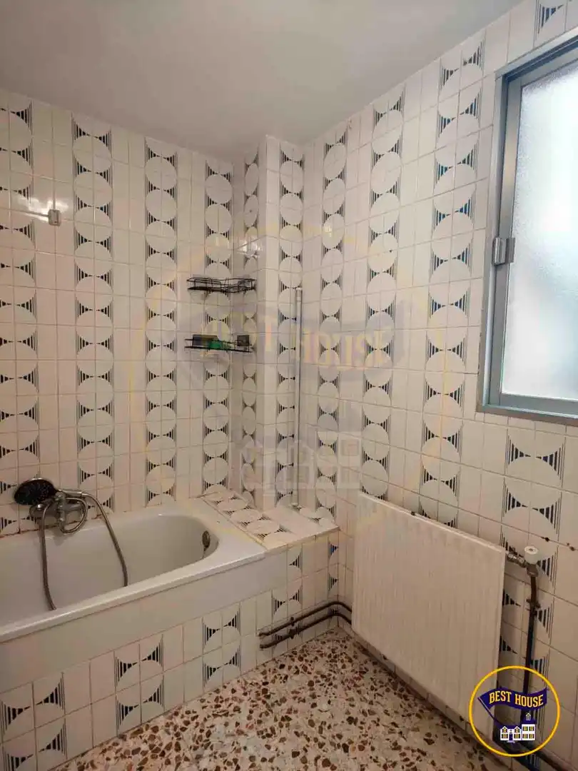 Bathroom of Flat for share in Cuenca  with Heating, Furnished and Balcony