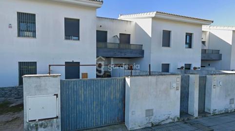 Foto 4 de Casa adosada en venda a Cronista M Garcia Fdez, Carrión de los Céspedes, Sevilla