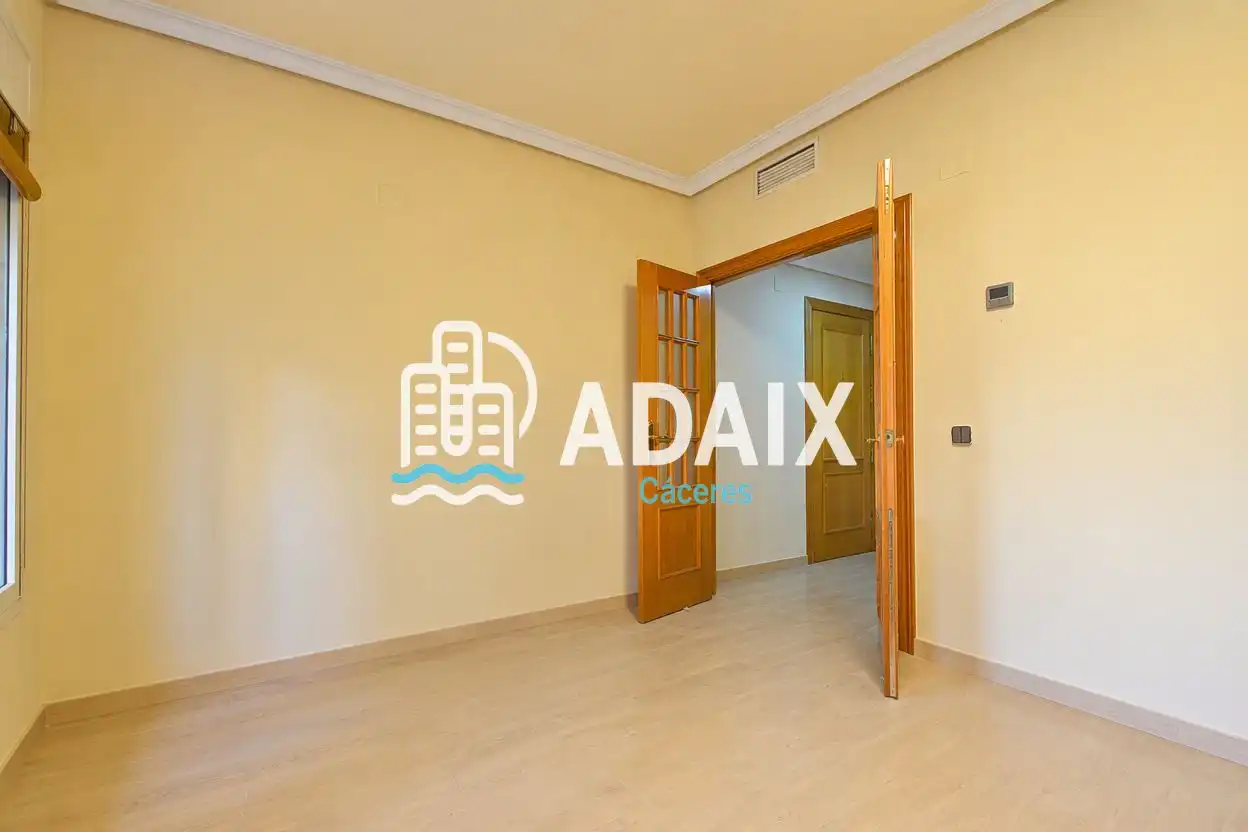 Appartamento con ascensore in vendita a C/ CLARA CAMPOAMOR, imagen 7