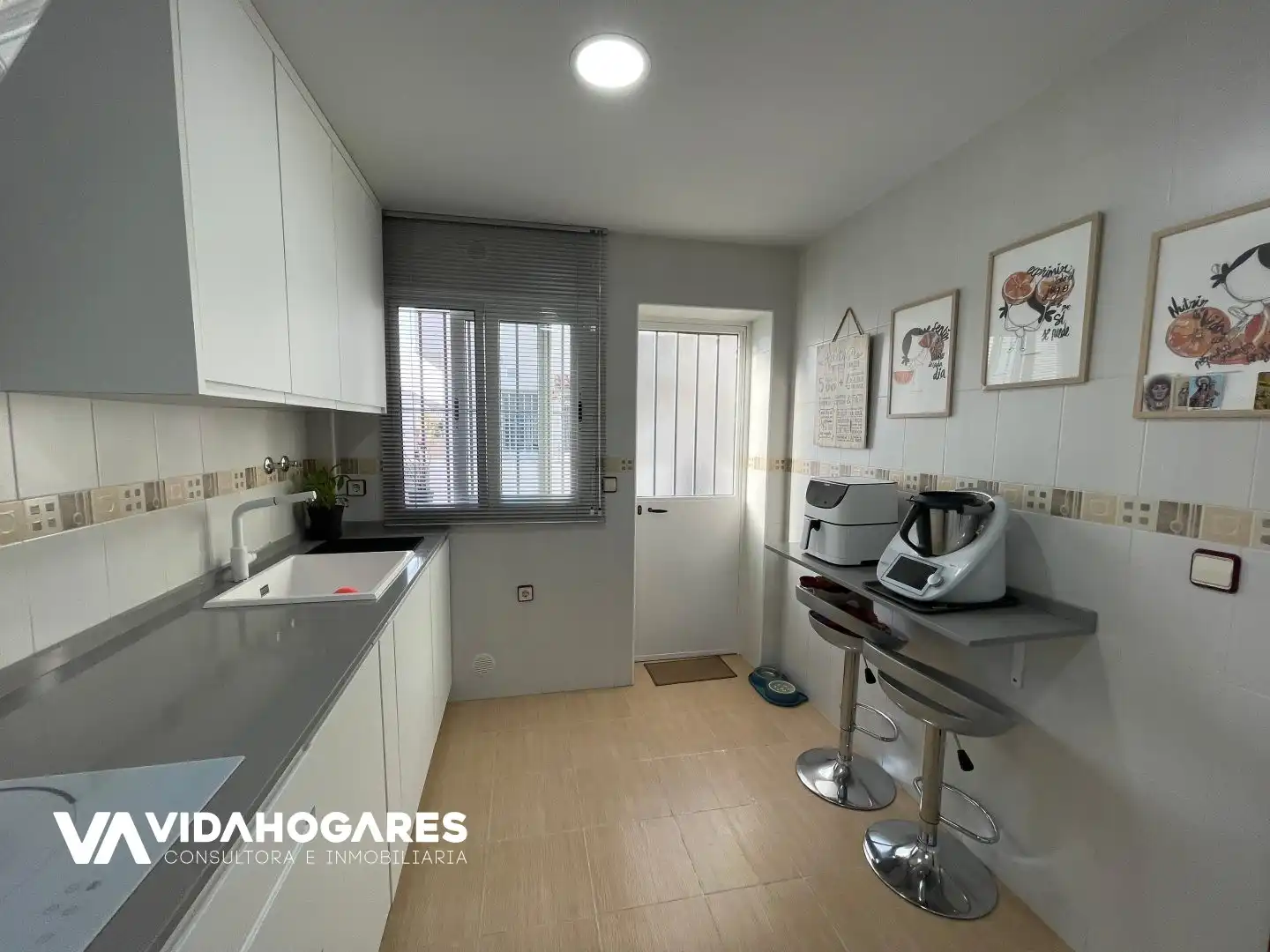 Kitchen of Detached homes for sale in Rota