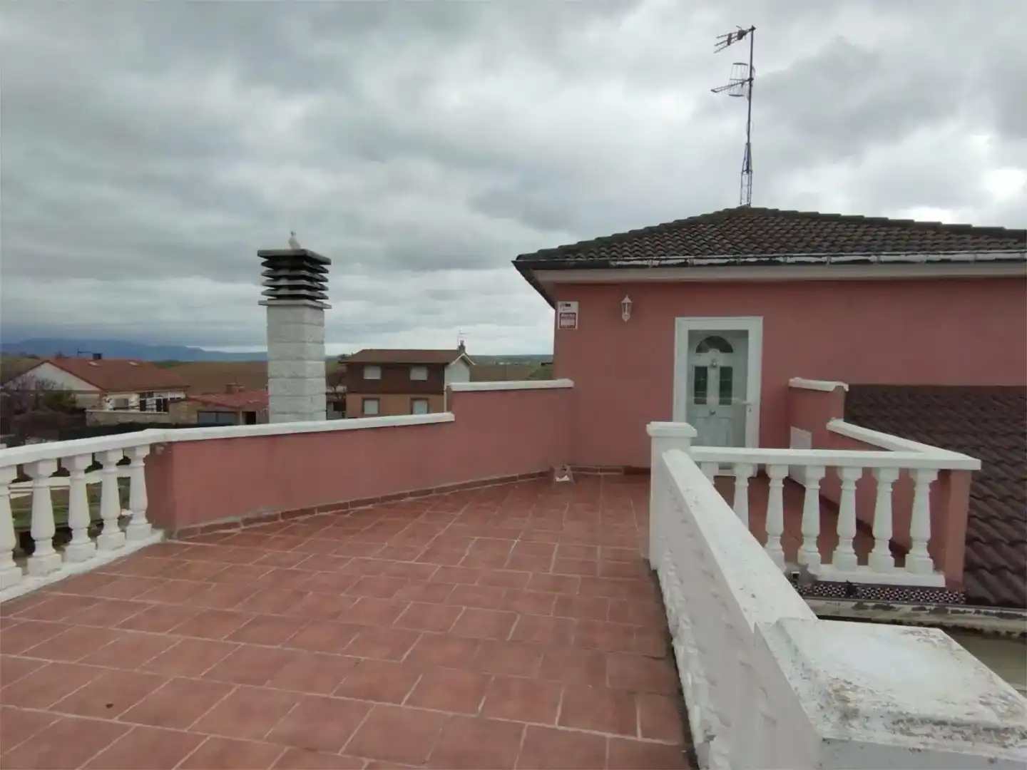 Terraza de Casa o chalet en venta en Briviesca con Jardín privado, Trastero y Piscina