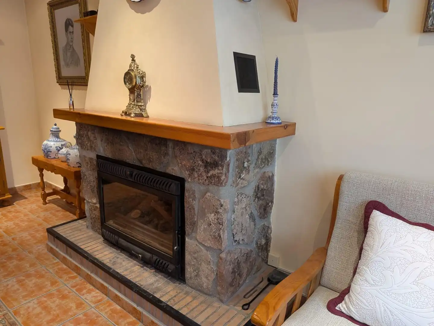 Sala d'estar de Casa o xalet en venda en Pezuela de las Torres amb Calefacció, Jardí privat i Traster