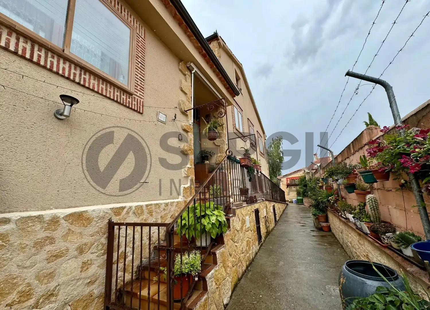 Vista exterior de Casa o chalet en venta en Prádena con Calefacción y Jardín privado