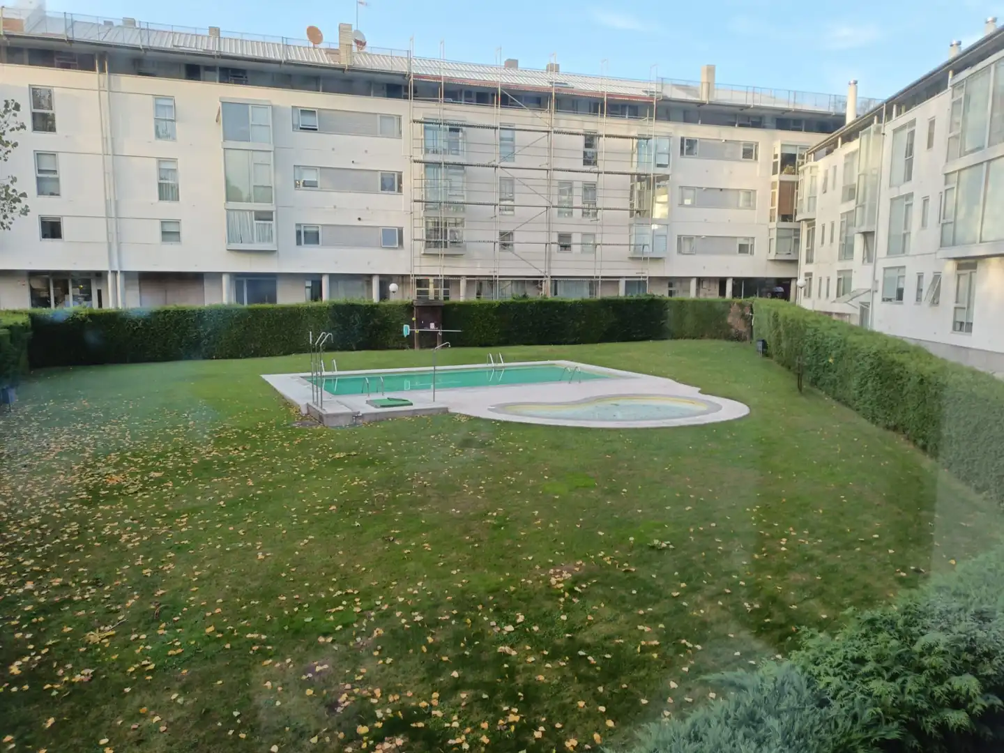 Schwimmbecken von Wohnung zum Verkauf in Brión mit Heizung, Terrasse und Abstellraum