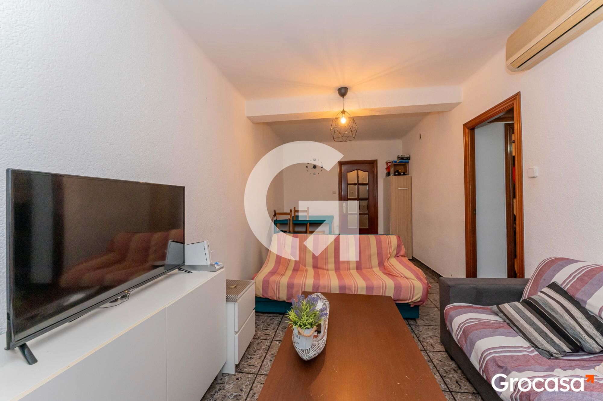 Living room of Attic for sale in Cornellà de Llobregat  with Air Conditioner, Oven and Balcony