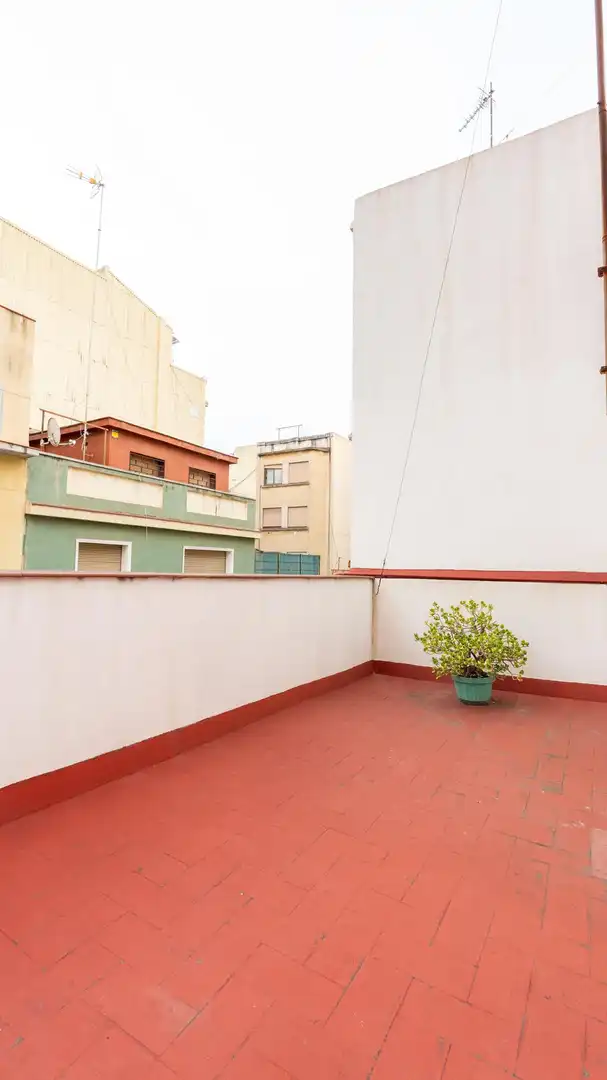 Terraza de Casa adosada en venta en L'Hospitalet de Llobregat con Terraza
