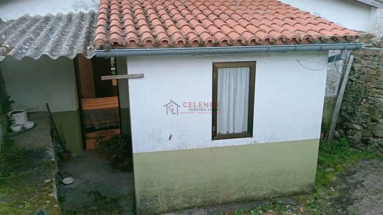 Vista exterior de Casa adosada en venta en Taboadela con Calefacción, Terraza y Trastero