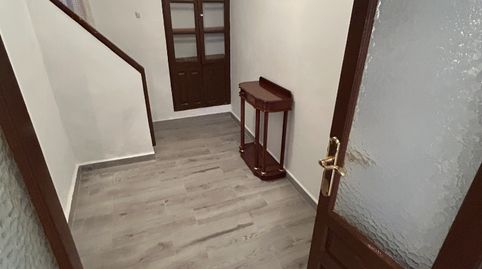 Foto 3 de Casa adosada en venda a Calle Piaggine, Sayalonga, Málaga
