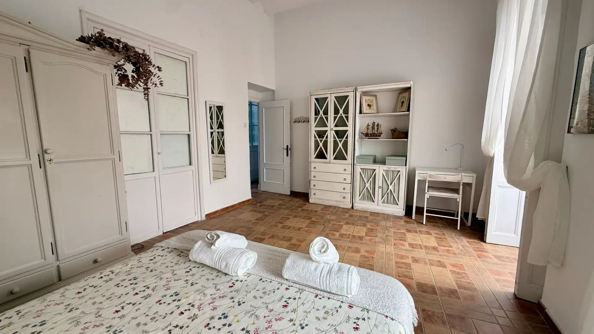 Habitación de Piso de alquiler en Cádiz con Amueblado, Horno y Lavadora