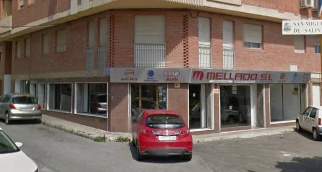 Local comercial en Alquiler en Calle 19 de Abril en San Miguel de Salinas