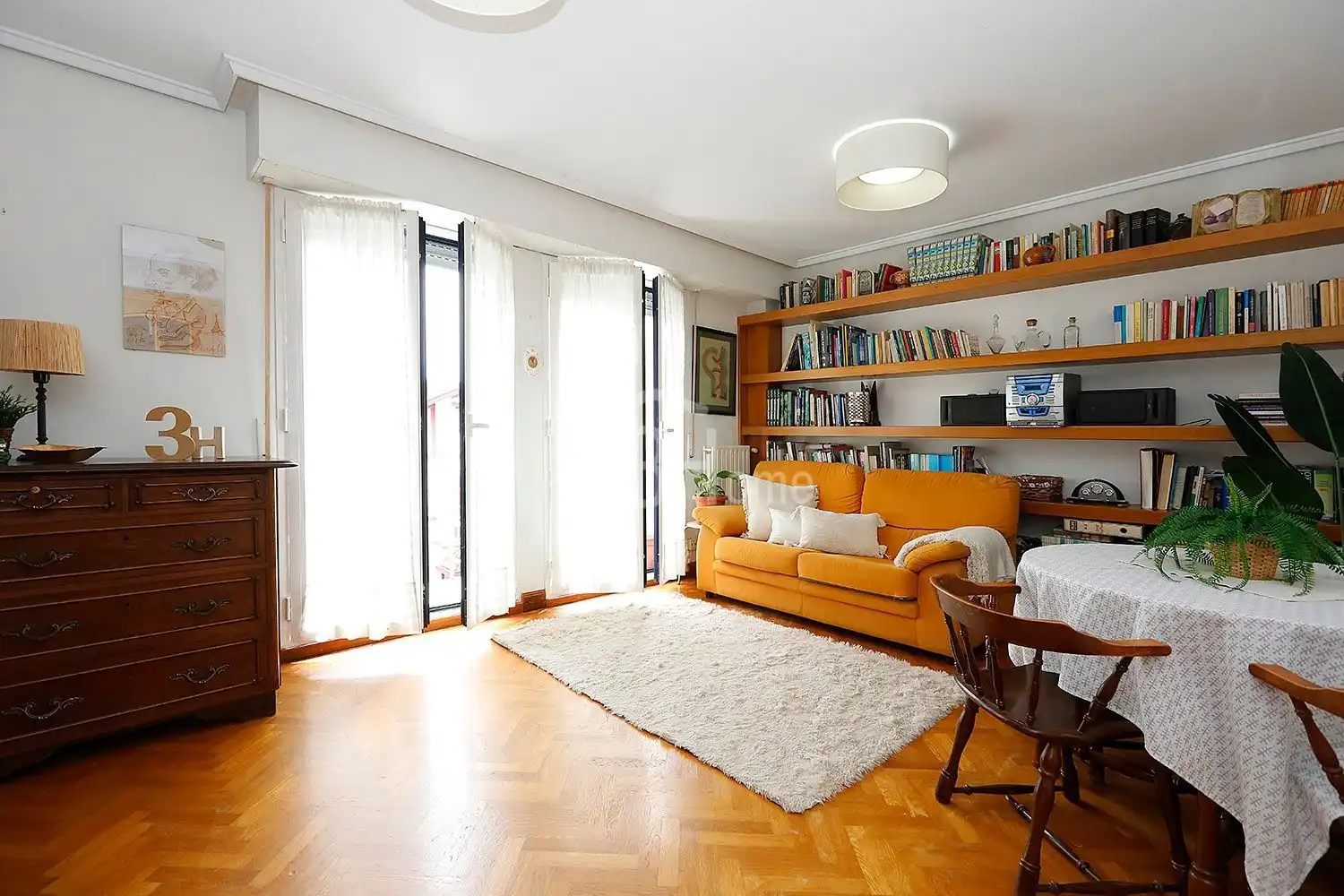 Wohnzimmer von Wohnung zum Verkauf in Irun  mit Heizung und Terrasse