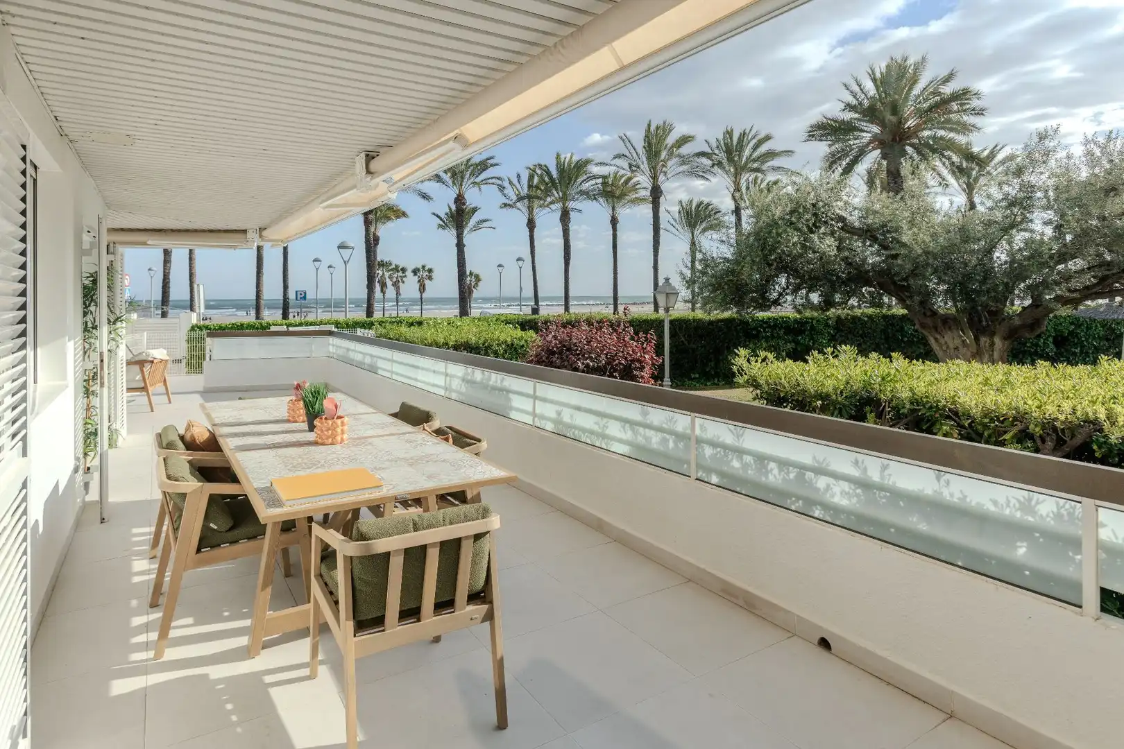 Terrasse von Wohnungen zum Verkauf in Vilanova i la Geltrú mit Klimaanlage, Heizung und Terrasse