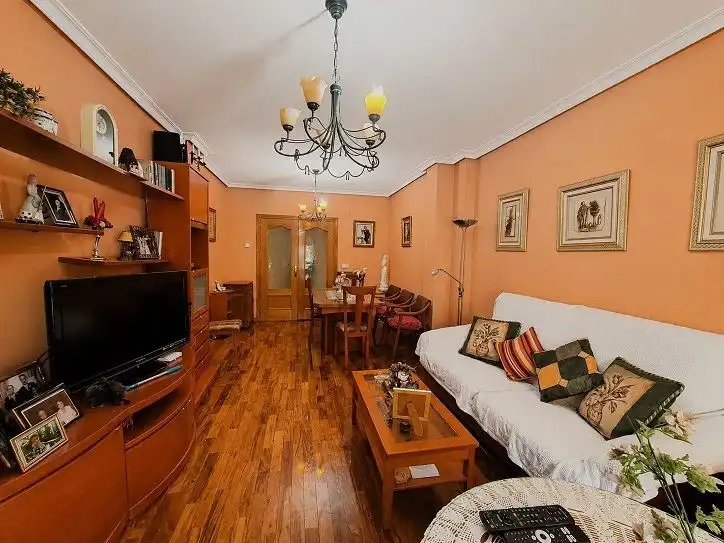Flat with lift for sale in Valdepeñas