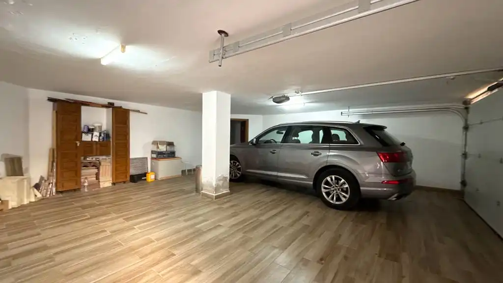 Parking of Houses for sale in Dénia  with Air Conditioner, Private garden and Terrace