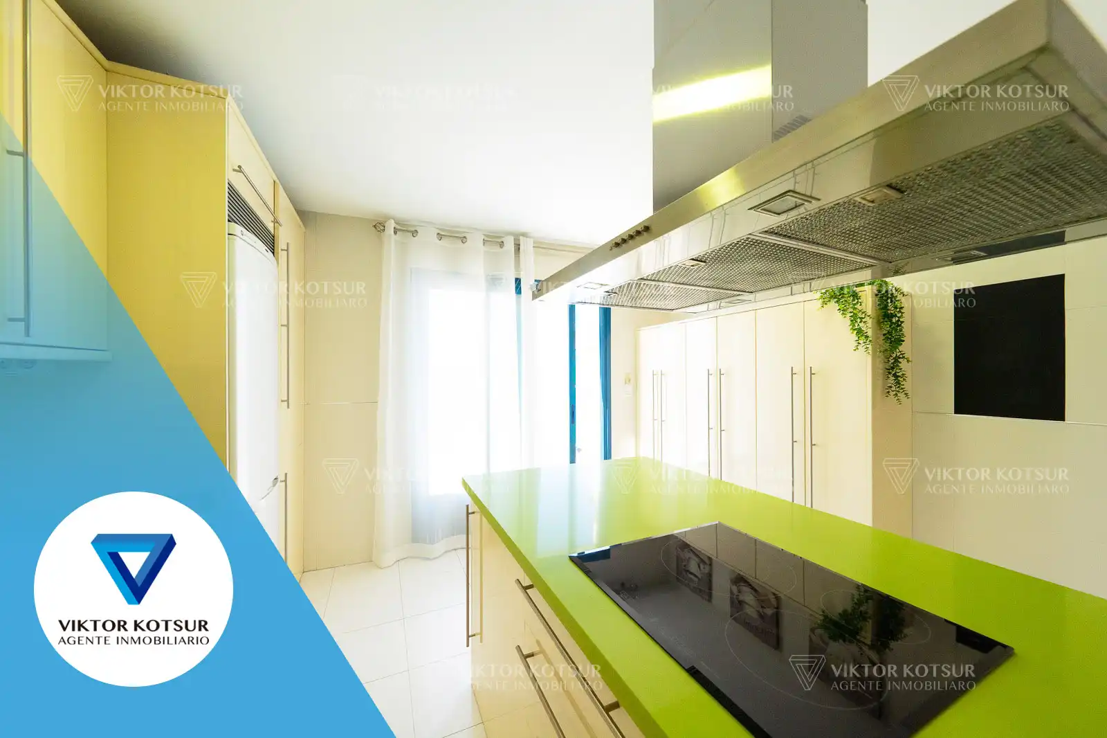 Cocina de Ático en venta en Roquetas de Mar con Aire acondicionado, Parquet y Terraza