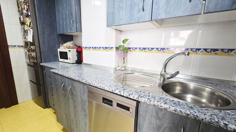 Foto 4 de Piso en venta en Brenes, Cruz Roja, Sevilla Capital
