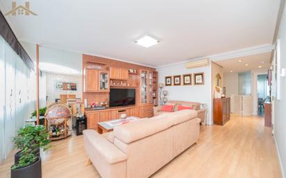 Living room of Duplex for sale in Majadahonda  with Air Conditioner, Terrace and Balcony