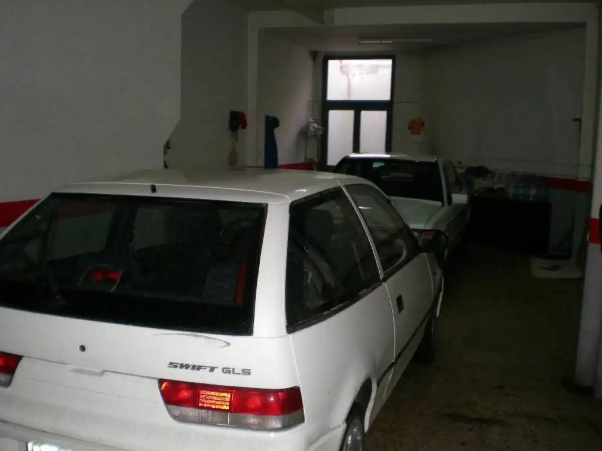 Aparcament de Casa o xalet en venda en Manresa amb Calefacció, Terrassa i Moblat