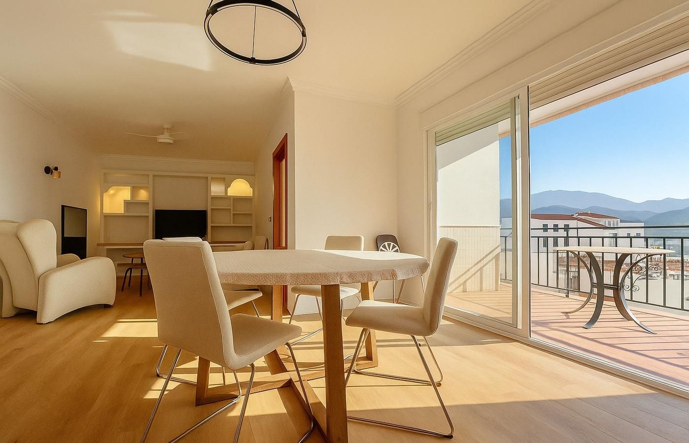 Menjador de Edifici en venda en Salobreña