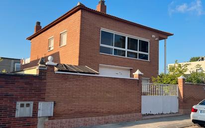 Exterior view of House or chalet for sale in La Canonja  with Air Conditioner, Heating and Private garden