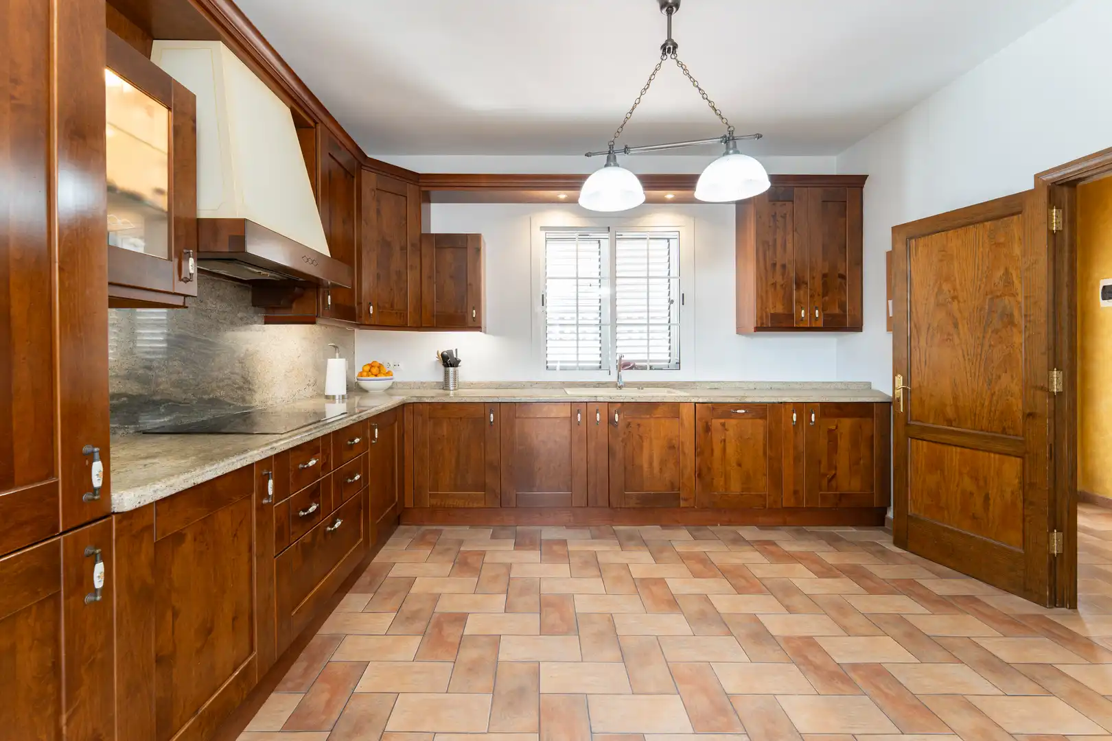 Kitchen of Houses for sale in Las Palmas de Gran Canaria  with Heating, Terrace and Balcony