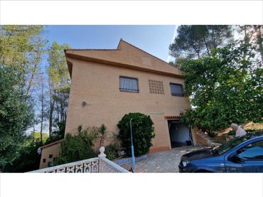 Casa con piscina in vendita a Alberic