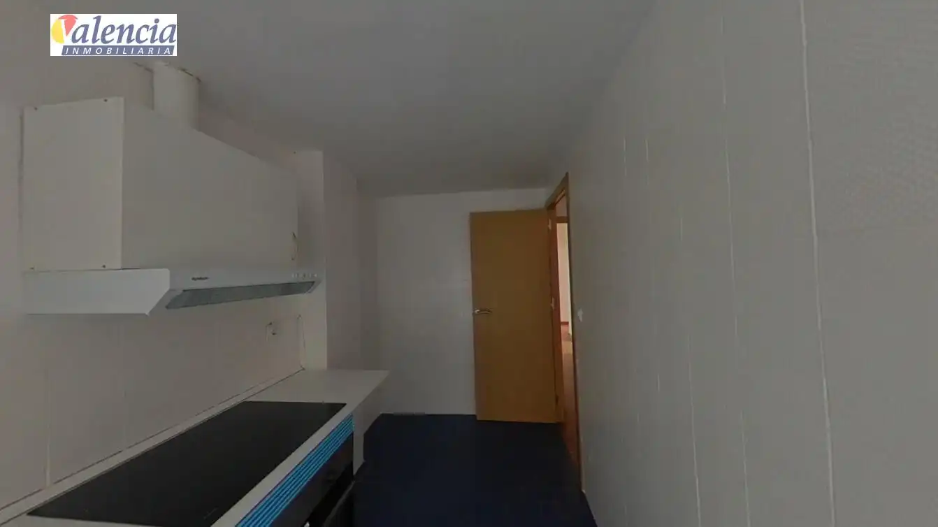Kitchen of Flat for sale in Paterna
