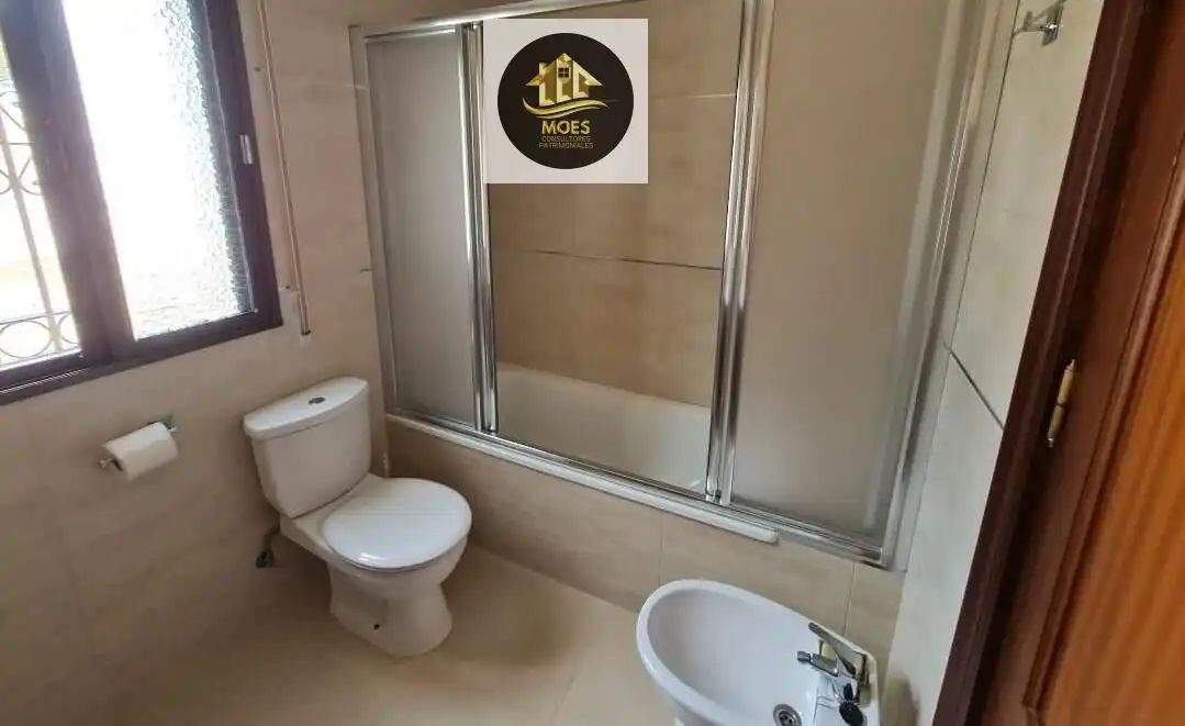 Baño de Casa o chalet en venta en Rota con Terraza, Trastero y Piscina