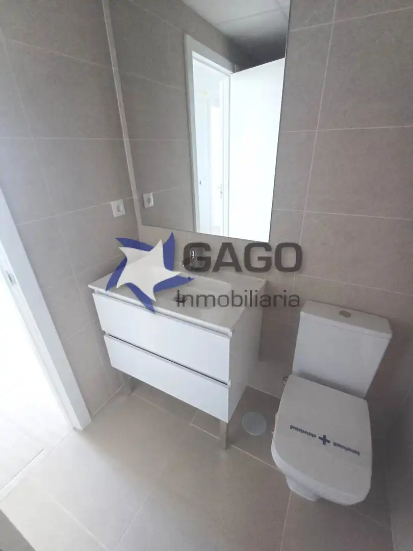 Bathroom of Flat for rent in Córdoba  with Air Conditioner, Heating and Terrace
