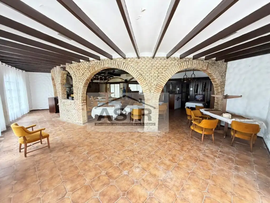 Local en venta en Dénia