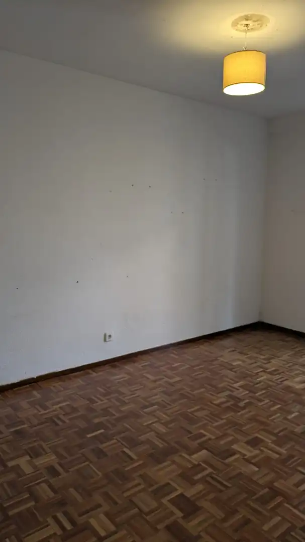 Habitación de Piso en venta en Madrid con Calefacción y Terraza