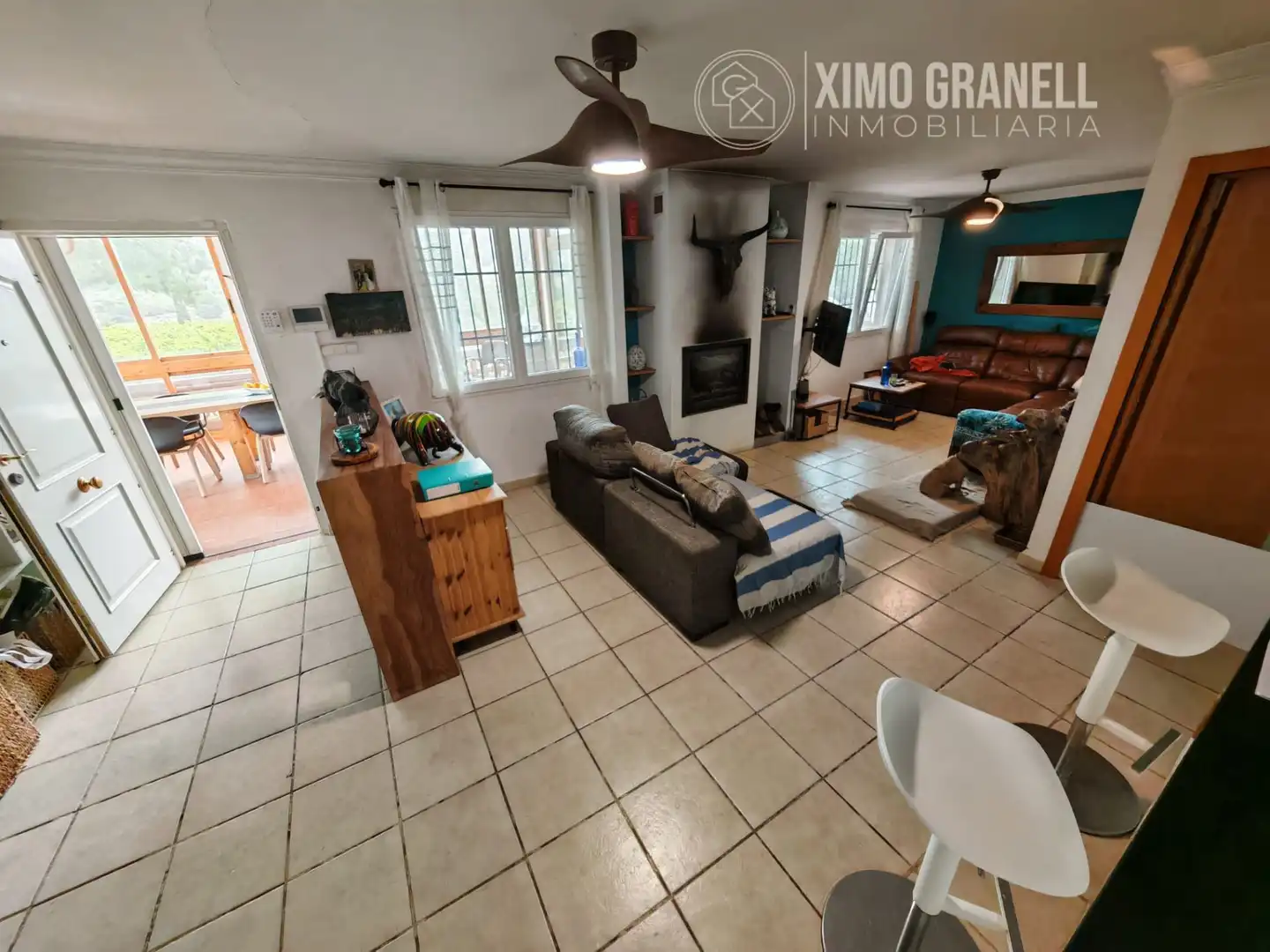 Wohnzimmer von Country house zum Verkauf in Sagunto / Sagunt mit Klimaanlage, Heizung und Privatgarten
