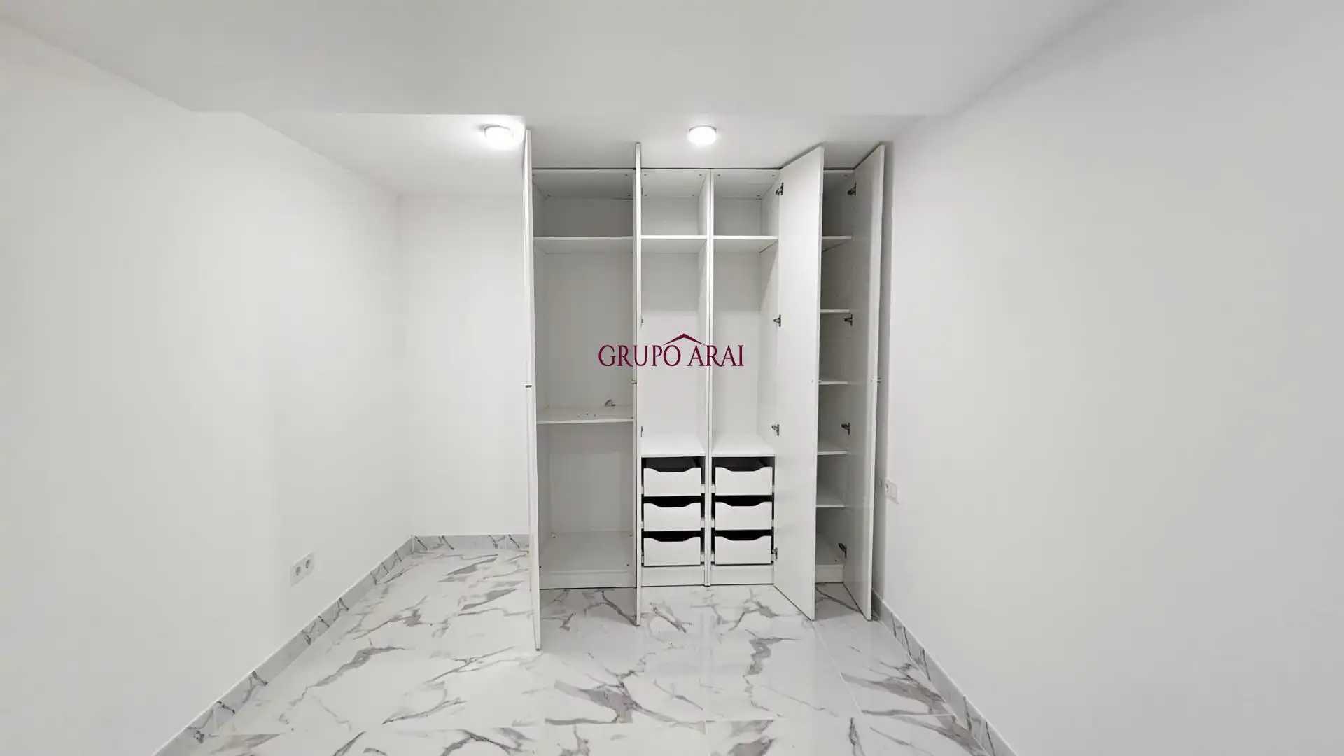 Planta baja en venta en Calle CALLOSA DEL SEGURA, Playa de los Náufragos