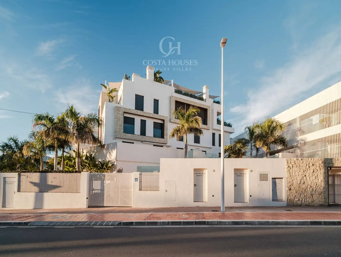 Vista exterior de Ático en venta en Jávea / Xàbia con Aire acondicionado, Calefacción y Jardín privado