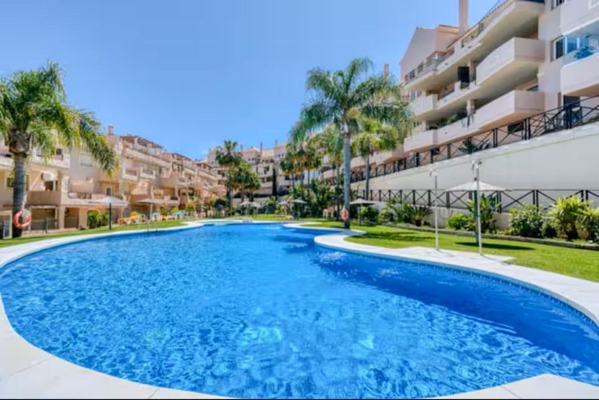 Exterior view of Planta baja to rent in Manilva  with Air Conditioner and Community pool